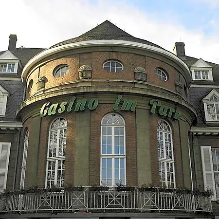 Otel Casino Im Park