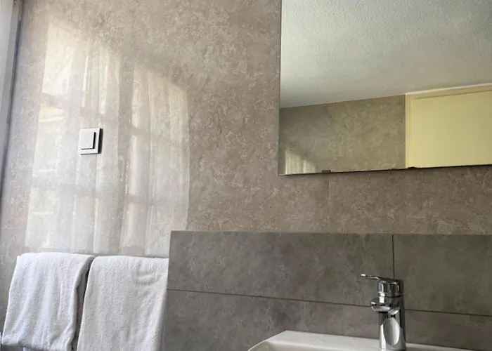 Hotel Casino Im Park 3*